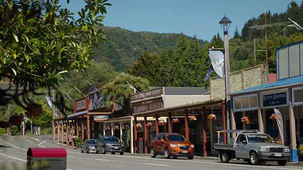 Broadway Reefton600