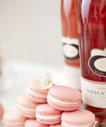 Moscato Rosa Macarons