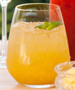 Non-alcoholic Tropical Fruit Punch 